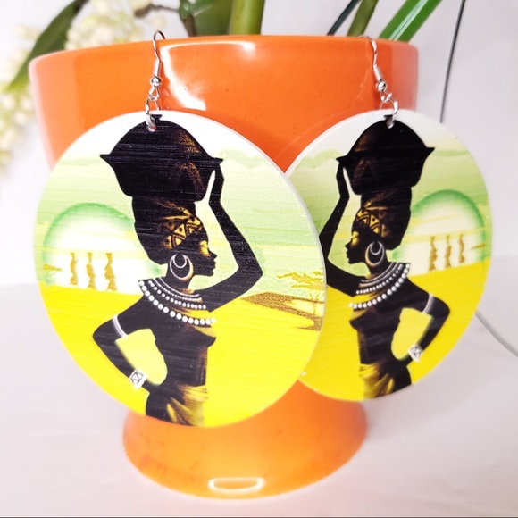 New Large African Queen Boho Chic Dangle Earrings - Picture 1 of 4